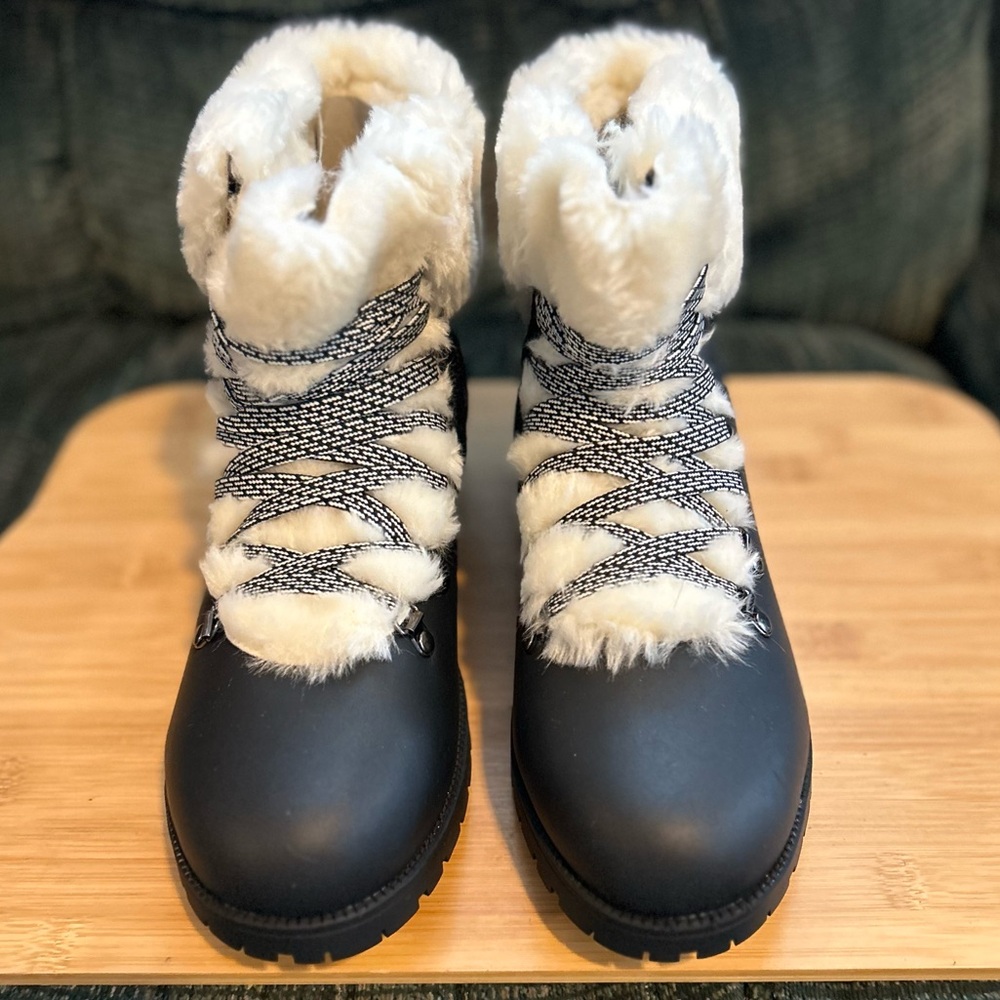 Comfortview Wide-Width Arctic Bootie